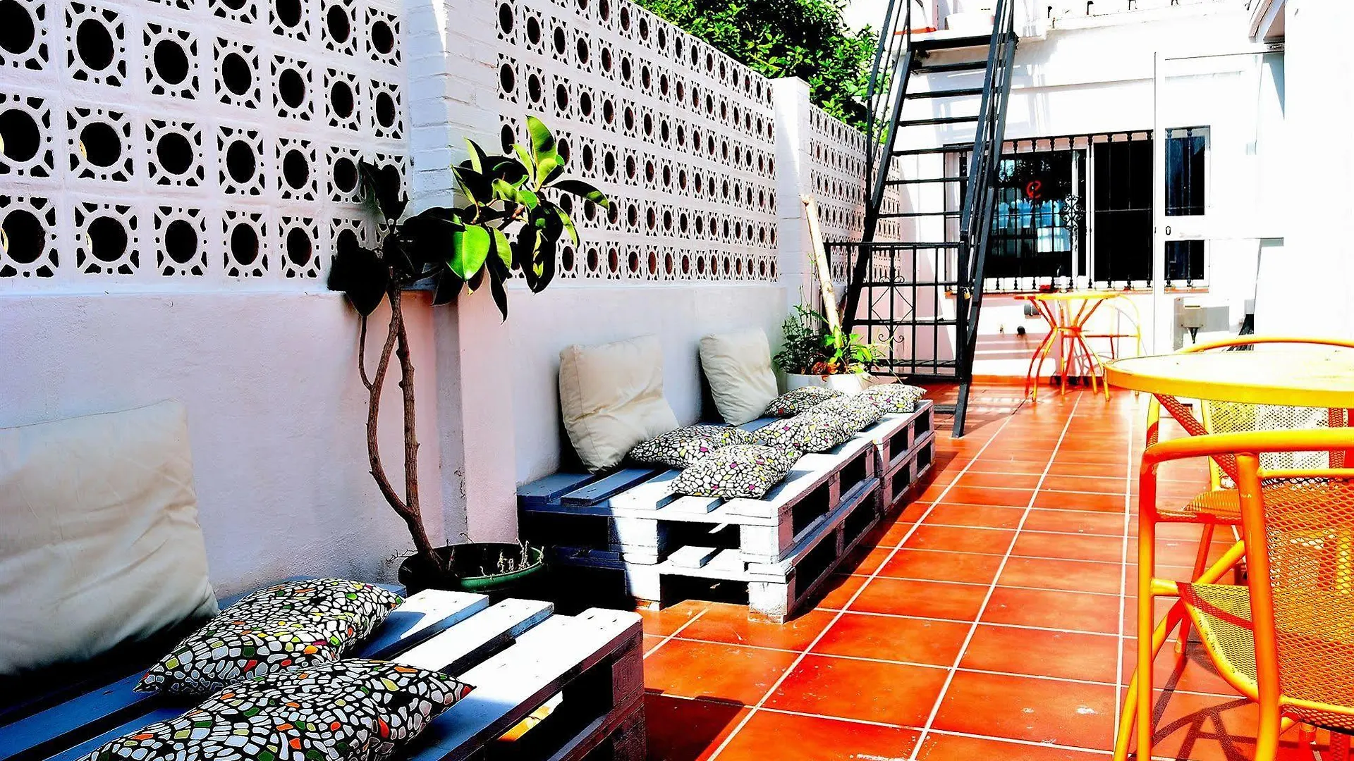 La Moraga De Poniente Malaga Hostel